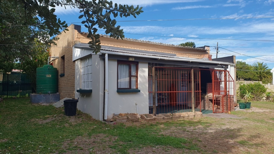 2 Bedroom Property for Sale in Albertinia Western Cape